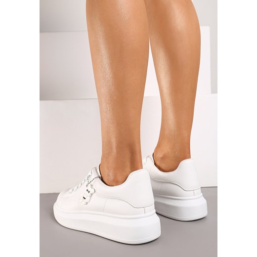 Białe Casualowe Sneakersy z Zawieszką Misiem Ulevidia ze sklepu renee.pl w kategorii Buty sportowe damskie - zdjęcie 173369391