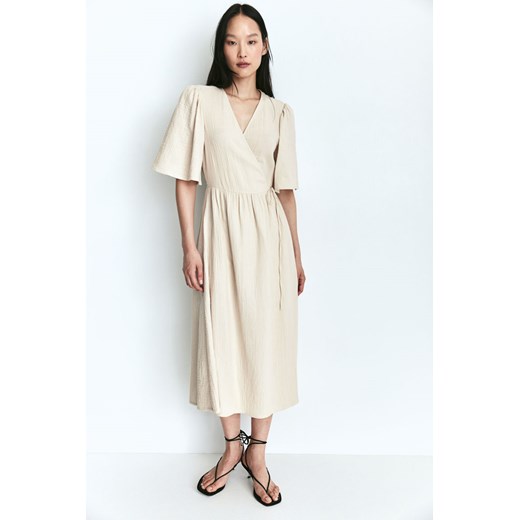 H & M - Kopertowa sukienka muślinowa - Beżowy ze sklepu H&M w kategorii Sukienki - zdjęcie 173377091