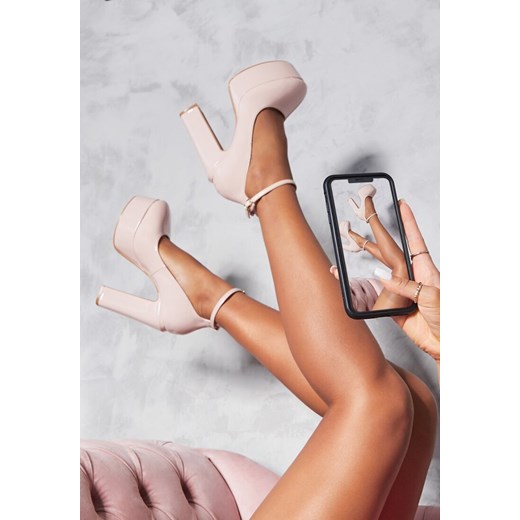 Beżowe Czółenka na Platformie i Słupku Mossaia Renee 38 renee.pl