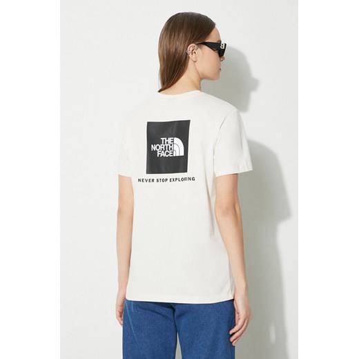 The North Face t-shirt bawełniany W S/S Relaxed Redbox Tee damski kolor beżowy NF0A87NKQLI1 ze sklepu PRM w kategorii Bluzki damskie - zdjęcie 173409311