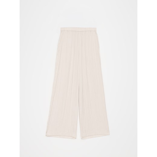 Mohito - Spodnie z szeroką nogawką - beżowy ze sklepu Mohito w kategorii Spodnie damskie - zdjęcie 173441522