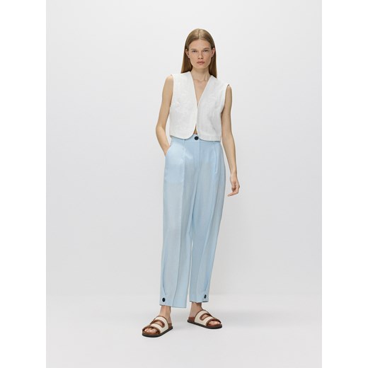 Reserved - Spodnie z lyocellem i lnem - jasnoniebieski ze sklepu Reserved w kategorii Spodnie damskie - zdjęcie 173469632