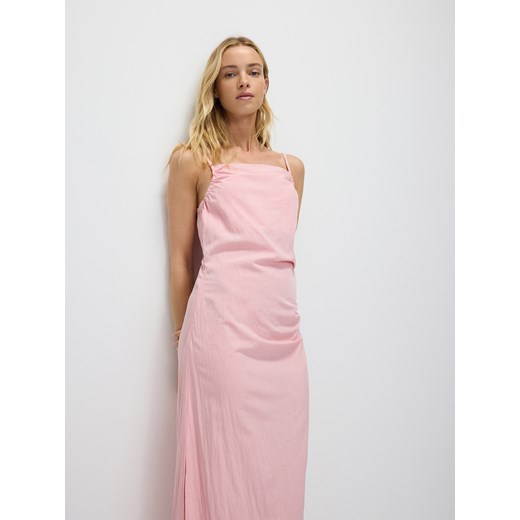 Reserved - Sukienka z wiskozą - różowy ze sklepu Reserved w kategorii Sukienki - zdjęcie 173470892