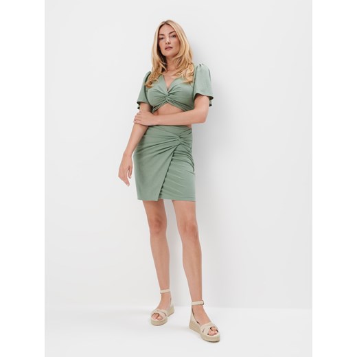 Mohito - Zielona spódnica mini z węzłem - zielony ze sklepu Mohito w kategorii Spódnice - zdjęcie 173472094