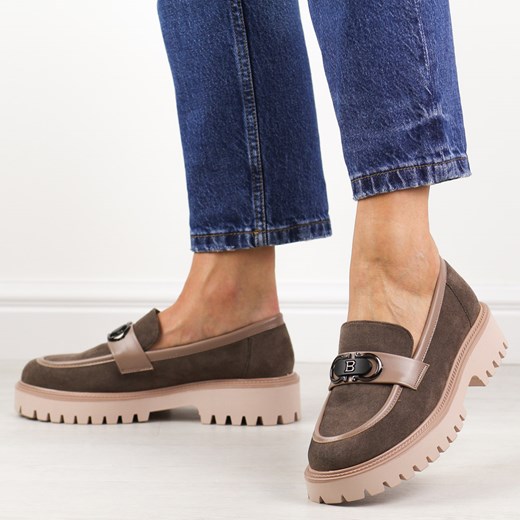 Khaki loafersy damskie, zamszowe mokasyny Potocki 21342 ze sklepu suzana.pl w kategorii Mokasyny damskie - zdjęcie 173495880