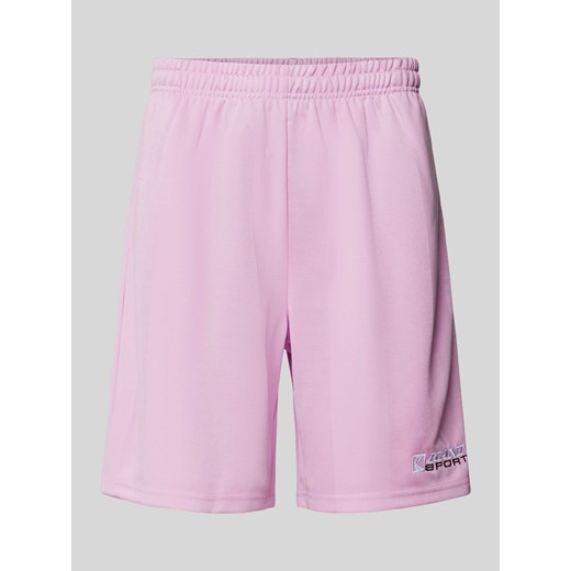 Szorty o kroju regular fit z wyhaftowanym logo ze sklepu Peek&Cloppenburg  w kategorii Spodenki męskie - zdjęcie 173553920