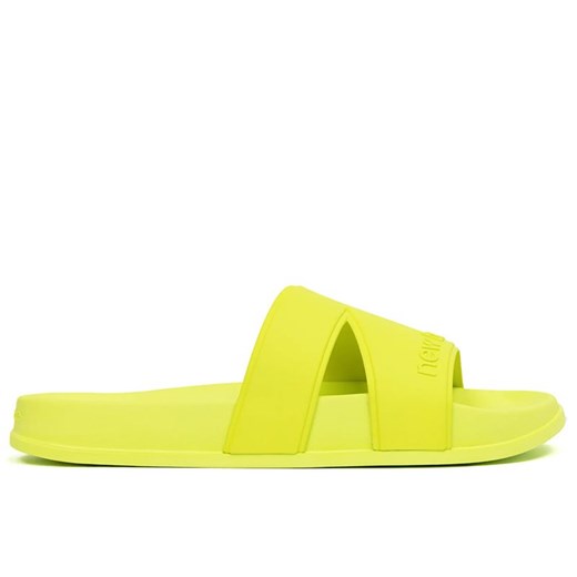 Klapki New Balance SUF20SP1 - żółte ze sklepu streetstyle24.pl w kategorii Klapki męskie - zdjęcie 173600130
