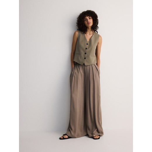 Reserved - Szerokie spodnie z wiskozy - brązowy ze sklepu Reserved w kategorii Spodnie damskie - zdjęcie 173606220