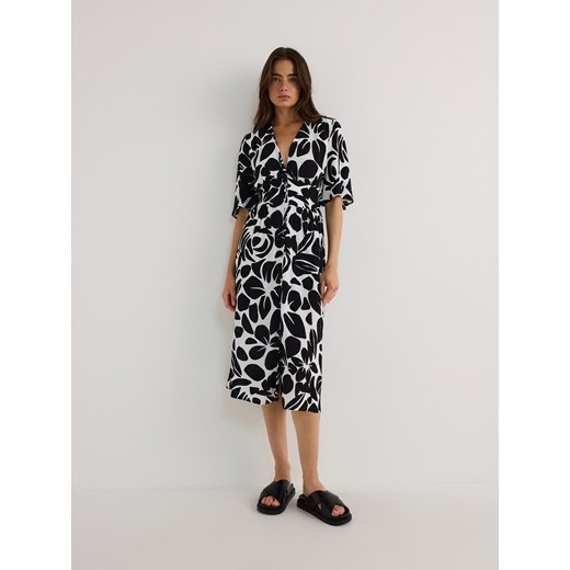 Reserved - Sukienka midi z wiskozy - czarny ze sklepu Reserved w kategorii Sukienki - zdjęcie 173659250