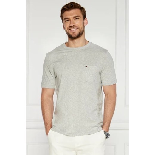 Tommy Hilfiger T-shirt POCKET TEE | Regular Fit ze sklepu Gomez Fashion Store w kategorii T-shirty męskie - zdjęcie 173706410
