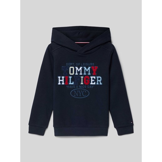 Bluza z kapturem z wyhaftowanym logo ze sklepu Peek&Cloppenburg  w kategorii Bluzy chłopięce - zdjęcie 173760382