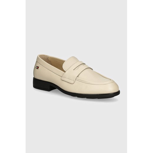 Tommy Hilfiger mokasyny skórzane FLAG LEATHER CLASSIC LOAFER damskie kolor beżowy na płaskim obcasie FW0FW08030 ze sklepu ANSWEAR.com w kategorii Mokasyny damskie - zdjęcie 173824434