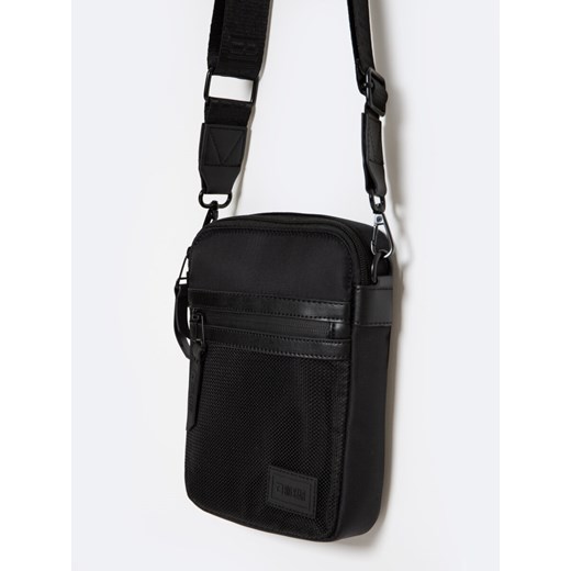 Torba męska typu crossbody czarna Wotino 906 ze sklepu Big Star w kategorii Torby męskie - zdjęcie 173830850