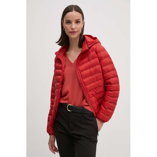 Tommy Hilfiger kurtka damska kolor czerwony przejściowa ze sklepu ANSWEAR.com w kategorii Kurtki damskie - zdjęcie 173831910