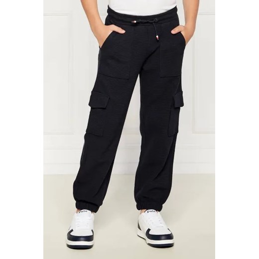 Tommy Hilfiger Spodnie cargo | Regular Fit ze sklepu Gomez Fashion Store w kategorii Spodnie chłopięce - zdjęcie 173853822