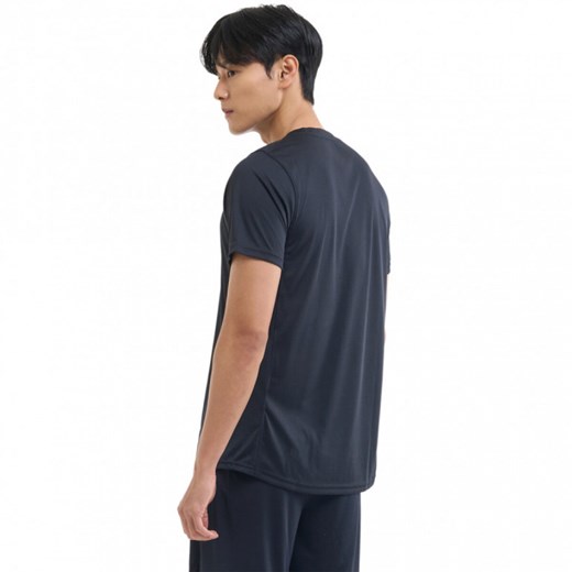 Męska koszulka treningowa Under Armour UA M's Challenger Train Ss - czarna ze sklepu Sportstylestory.com w kategorii T-shirty męskie - zdjęcie 173859512
