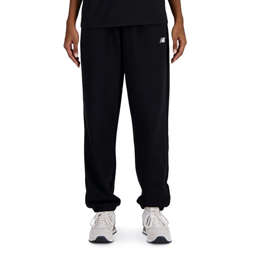 Spodnie New Balance WP41500BK - czarne ze sklepu streetstyle24.pl w kategorii Spodnie damskie - zdjęcie 173872504