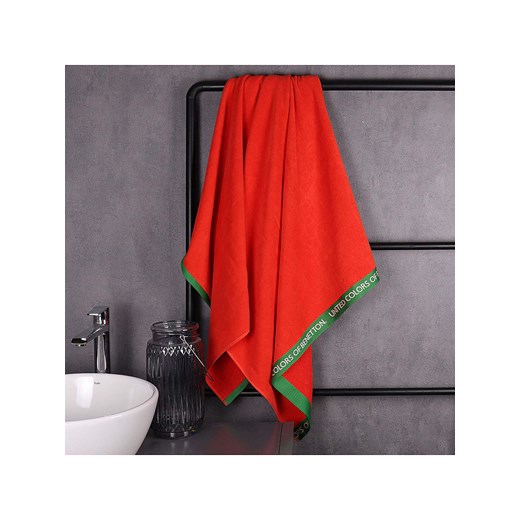 Benetton Ręcznik plażowy w kolorze czerwonym ze sklepu Limango Polska w kategorii Ręczniki - zdjęcie 173902031