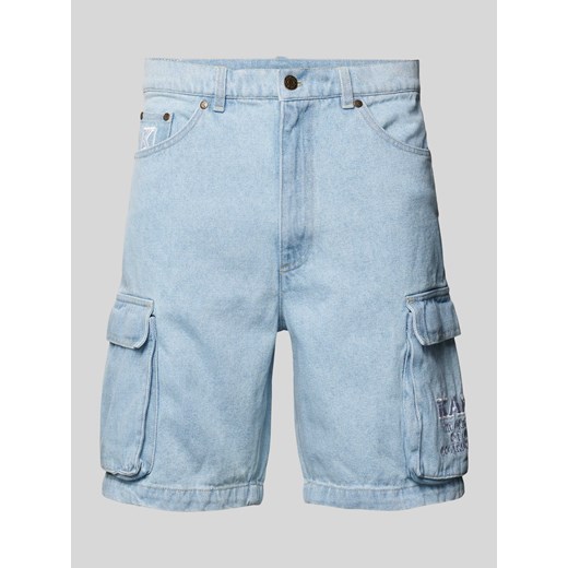 Szorty cargo o kroju regular fit z wyhaftowanym logo ze sklepu Peek&Cloppenburg  w kategorii Spodenki męskie - zdjęcie 173962720