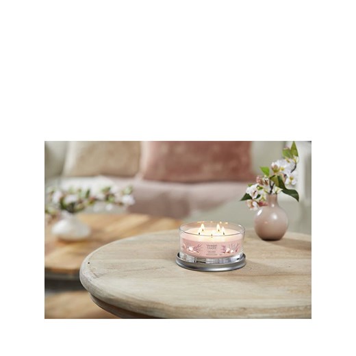 Yankee Candle Świeca zapachowa &quot;Pink Sands&quot; - 340 g Yankee Candle onesize promocyjna cena Limango Polska