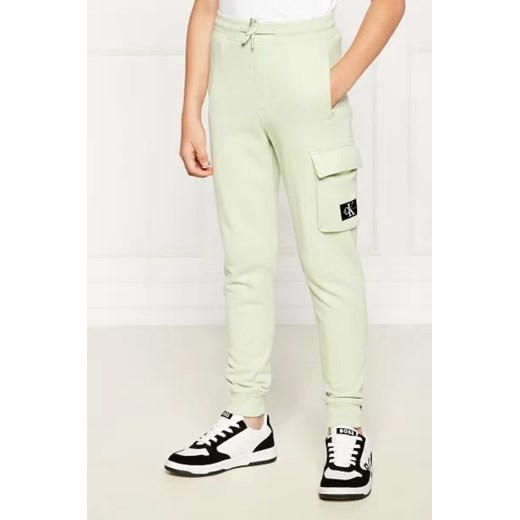CALVIN KLEIN JEANS Spodnie dresowe | Relaxed fit ze sklepu Gomez Fashion Store w kategorii Spodnie chłopięce - zdjęcie 173973403