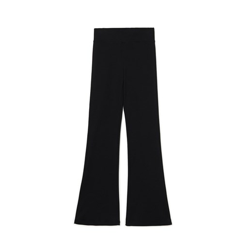 Cropp - Czarne spodnie dresowe typu flare - czarny Cropp S Cropp