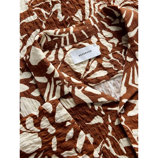 Brązowa koszula męska Reserved z krótkim rękawem z klasycznym kołnierzykiem 