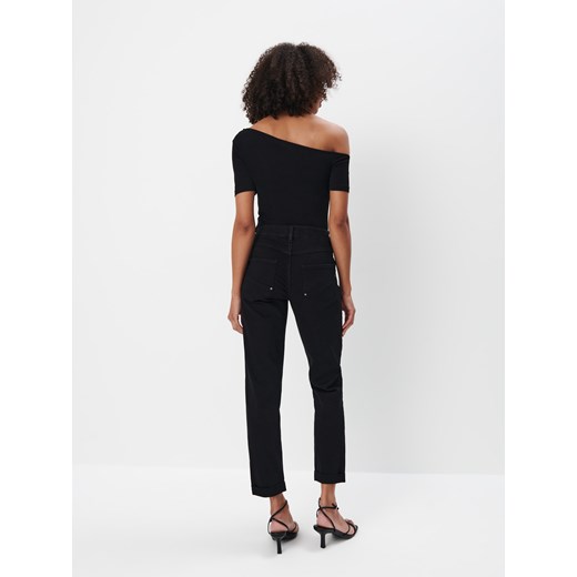 Mohito - Jeansy mom slim - czarny Mohito 40 Mohito