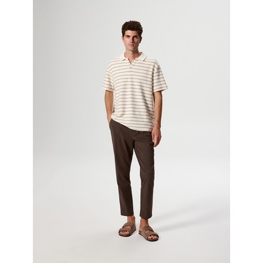 Reserved - Koszulka polo regular w paski - beżowy Reserved M Reserved