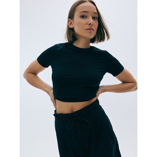 Reserved - Szorty z zakładkami - czarny Reserved L Reserved