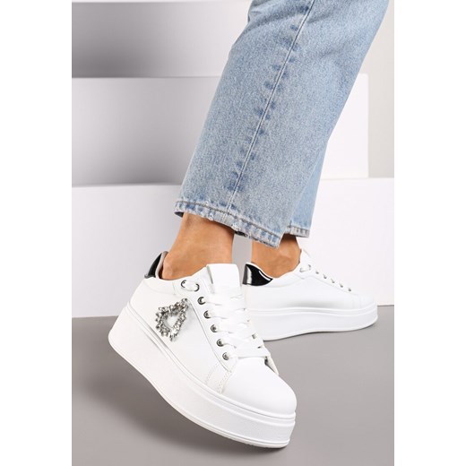 Biało-Czarne Sznurowane Sneakersy na Grubej Podeszwie Ozdobione Cyrkoniami Elivira ze sklepu born2be.pl w kategorii Buty sportowe damskie - zdjęcie 174044572