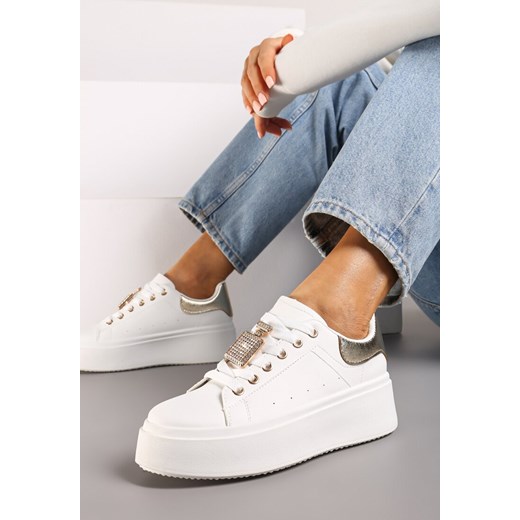 Biało-Złote Sneakersy na Grubej Podeszwie z Metaliczną Aplikacją i Cyrkoniami Loraria ze sklepu born2be.pl w kategorii Buty sportowe damskie - zdjęcie 174047141