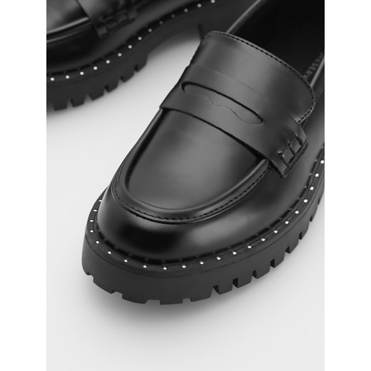 Reserved - Loafersy z imitacji skóry - czarny Reserved 38 Reserved