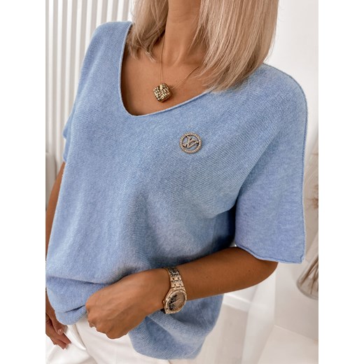 Sweter damski z dekoltem w serek 