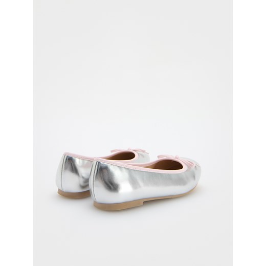 Balerinki dziecięce Reserved bez zapięcia 