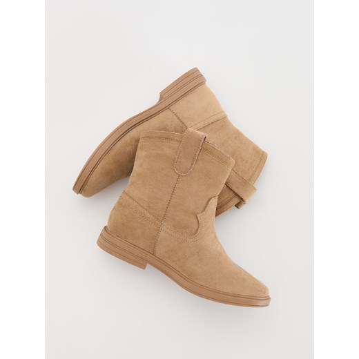 Buty zimowe dziecięce Reserved na zimę 