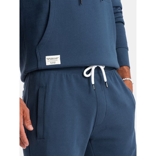 Męski dresowy komplet bluza kangurka + szorty – ciemnoniebieski V4 Z75 L ombre