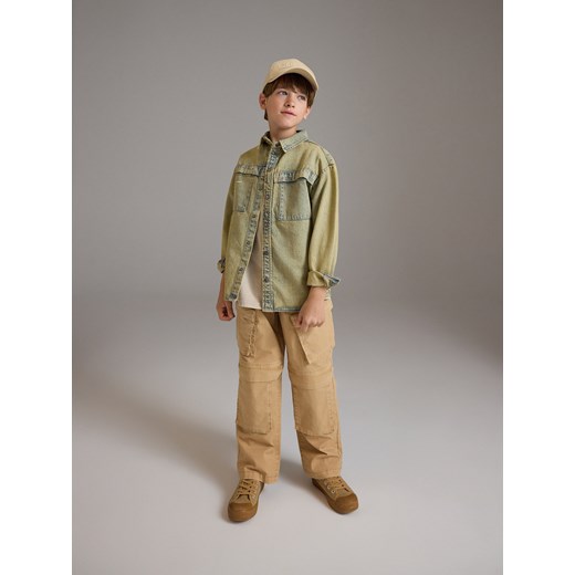 Reserved - Spodnie cargo z efektem sprania - brązowy ze sklepu Reserved w kategorii Spodnie chłopięce - zdjęcie 174138340