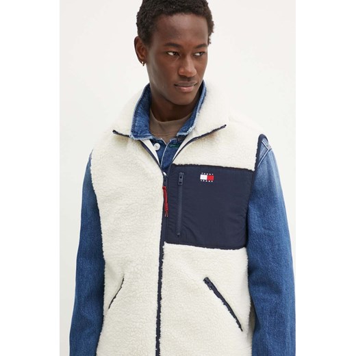 Tommy Jeans bezrękawnik męski kolor beżowy przejściowy DM0DM18900 ze sklepu ANSWEAR.com w kategorii Kamizelki męskie - zdjęcie 174157051