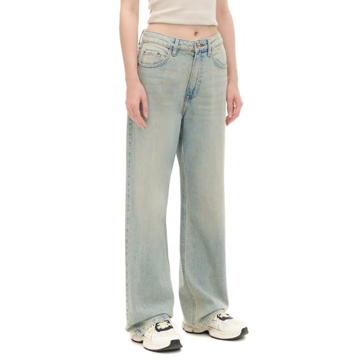 Cropp - Jasnoszare jeansy baggy z postrzępieniami - niebieski ze sklepu Cropp w kategorii Jeansy damskie - zdjęcie 174163402