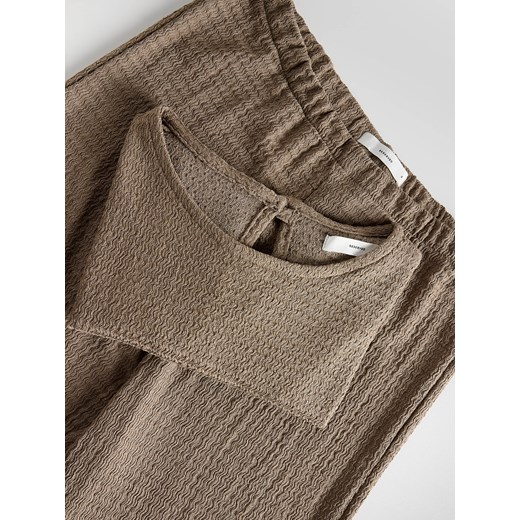Reserved - Dwuczęściowa piżama ze strukturalnej dzianiny - beżowy Reserved L Reserved