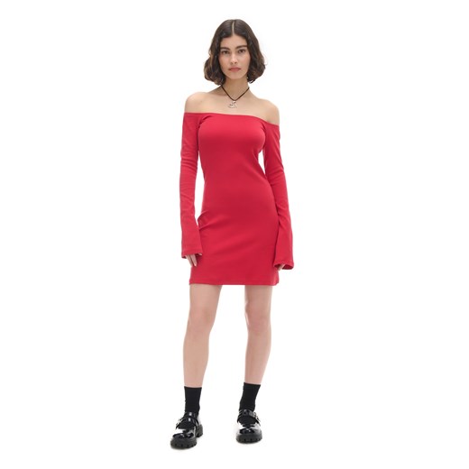 Cropp - Czerwona sukienka mini z rękawami flare - czerwony ze sklepu Cropp w kategorii Sukienki - zdjęcie 174289011