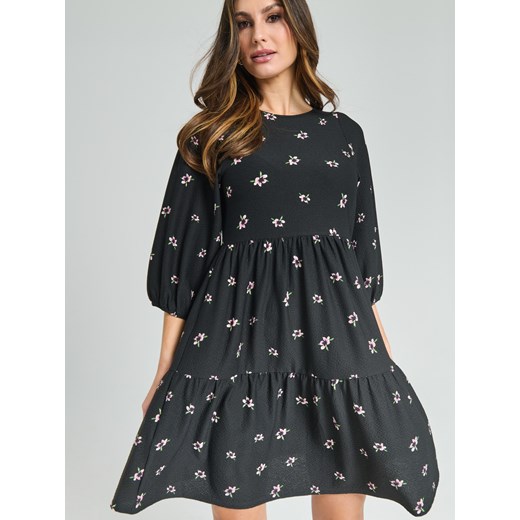 Sukienka Sinsay rozkloszowana 