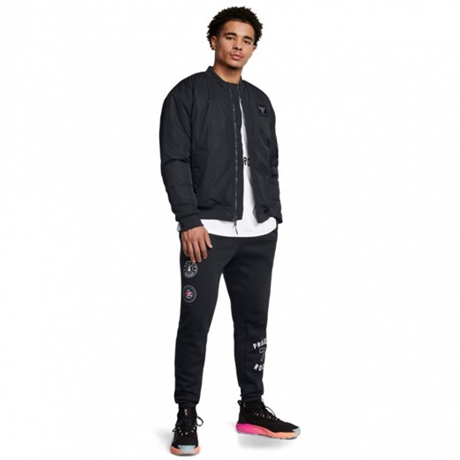 Męskie spodnie treningowe Under Armour Project Rock Icon Flc Jogger Q3 - czarne ze sklepu Sportstylestory.com w kategorii Spodnie męskie - zdjęcie 174387902