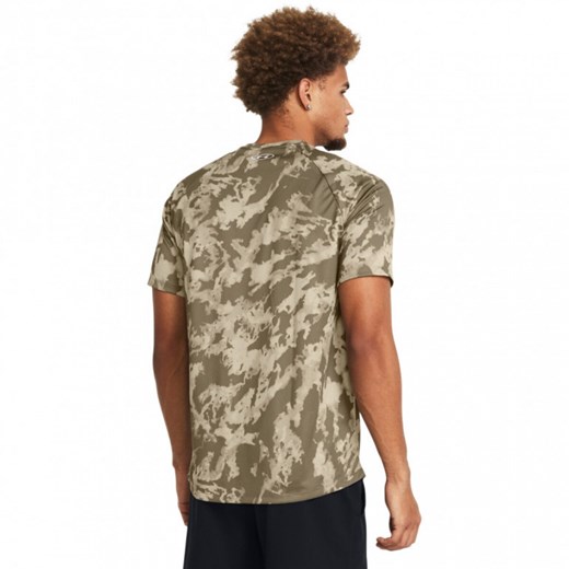 Męska koszulka treningowa Under Armour UA Tech Abc Camo Ss - brązowa ze sklepu Sportstylestory.com w kategorii T-shirty męskie - zdjęcie 174388014