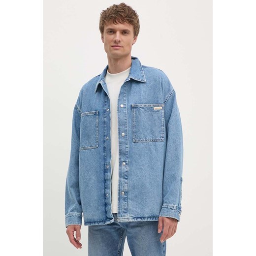 Calvin Klein Jeans koszula jeansowa męska kolor niebieski relaxed z kołnierzykiem klasycznym J30J326023 ze sklepu ANSWEAR.com w kategorii Koszule męskie - zdjęcie 174567413