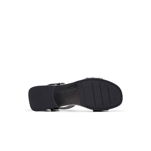 Sandały damskie Clarks z klamrą 