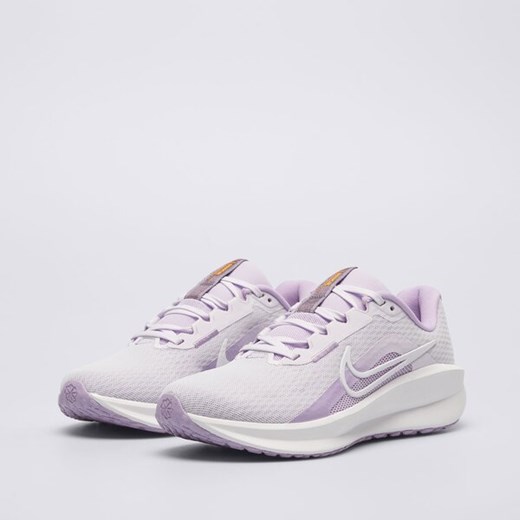 Buty sportowe damskie Nike downshifter białe wiązane na płaskiej podeszwie