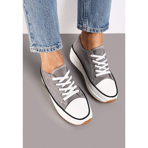 Buty sportowe damskie Born2be w stylu casual płaskie wiązane