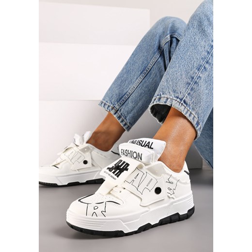 Białe Płaskie Sznurowane Sneakersy z Napisami Friefra ze sklepu born2be.pl w kategorii Buty sportowe damskie - zdjęcie 174668841